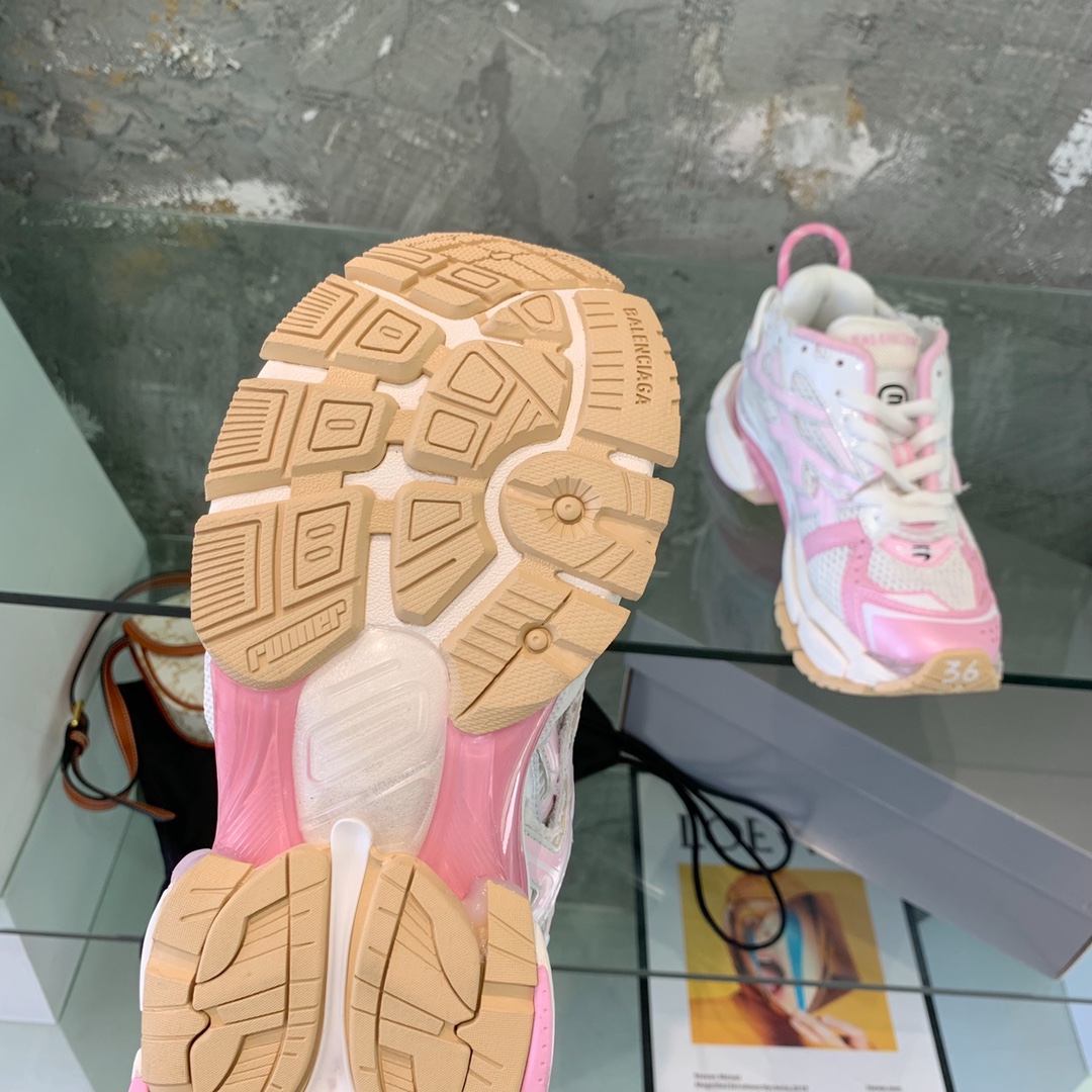 Balenciaga Runner sneaker 7 - vstockx