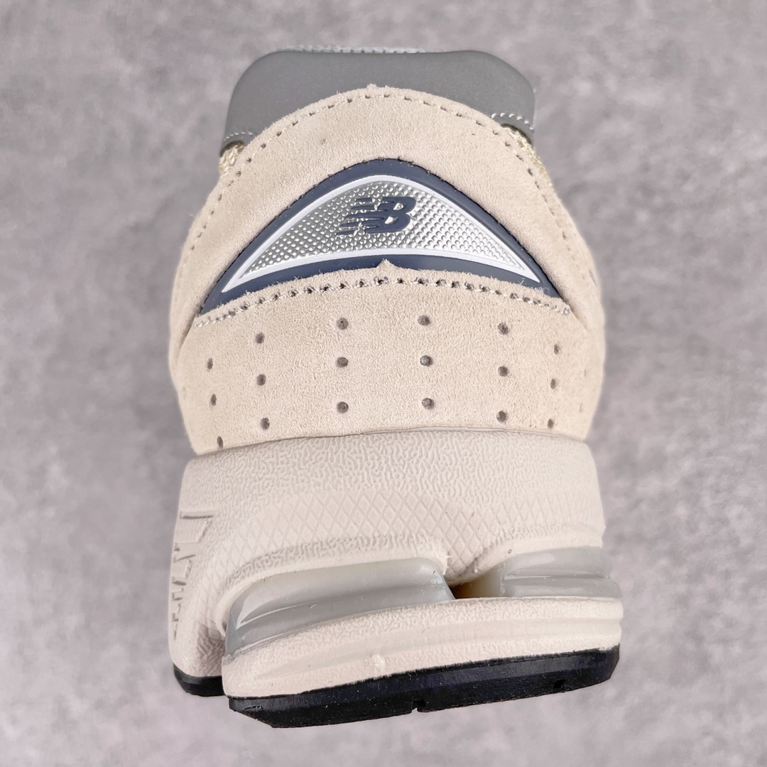 New Balance 2002R Sneaker 7 - vstockx