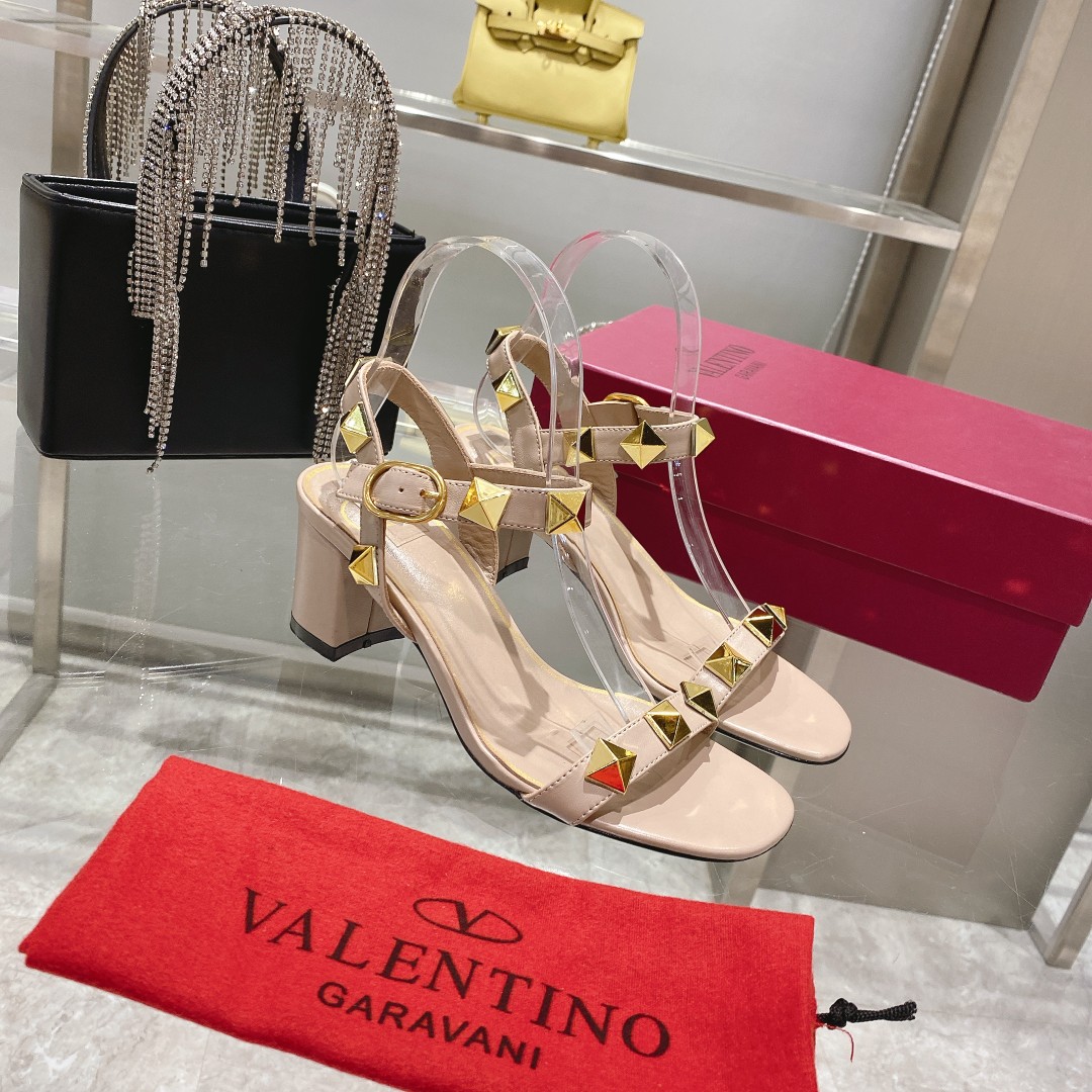 VALENTINO GARAVANI ROMAN STUD WOMEN 10 - vstockx