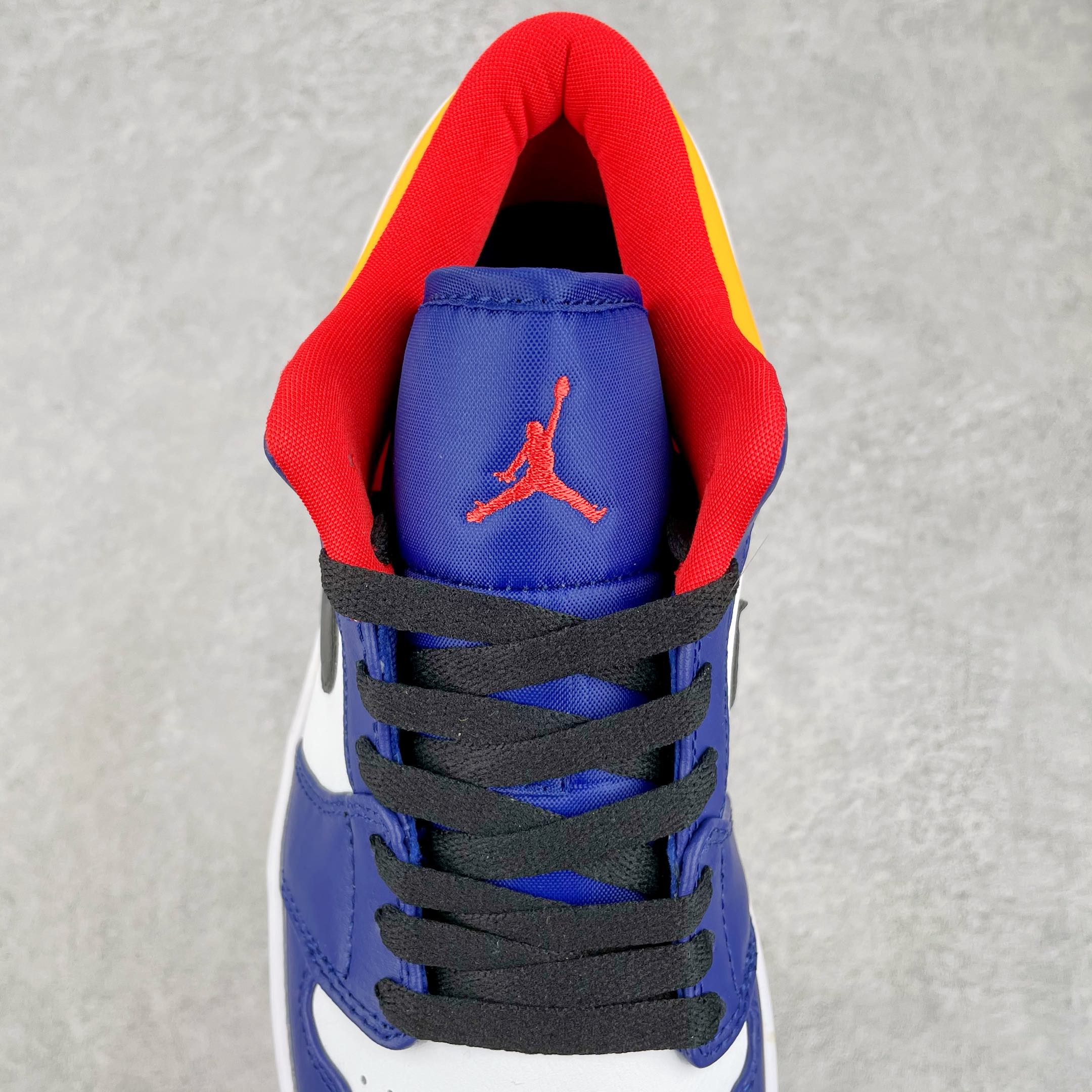 Jordan 1 Low Royal Yellow - vstockx
