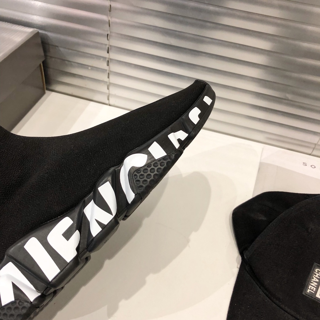 Balenciaga Speed Graffiti Trainers Black - vstockx