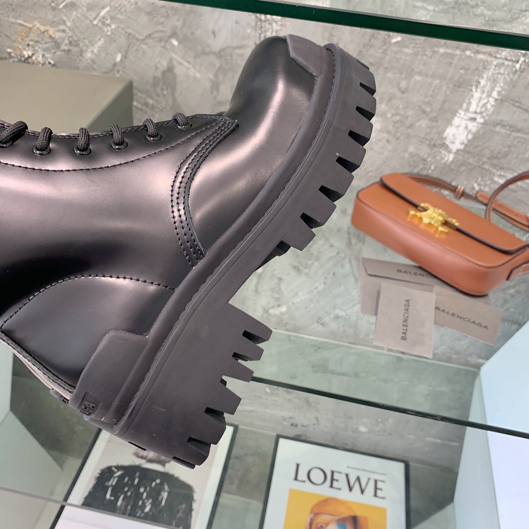 Balenciaga boot women 2 - vstockx