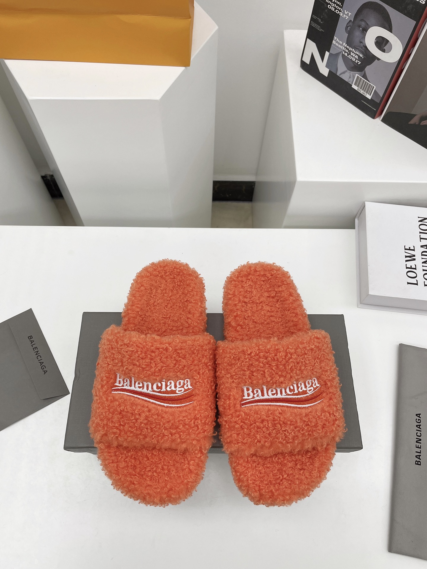 Balenciaga women 4 - vstockx