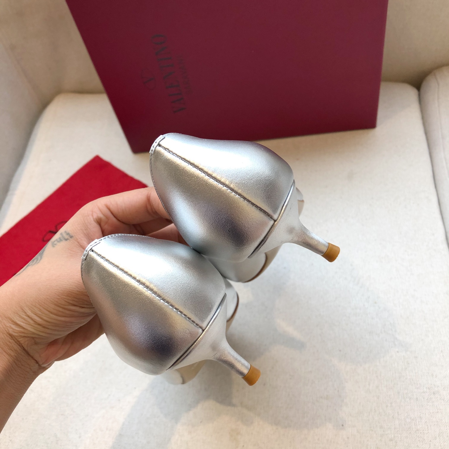 VALENTINO GARAVANI Roman Stud BOOT WOMEN 32 - vstockx