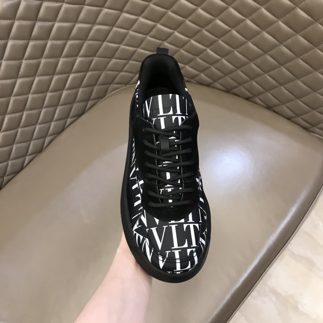 Valentino Garavani Gumboy low-top sneakers 13 - vstockx