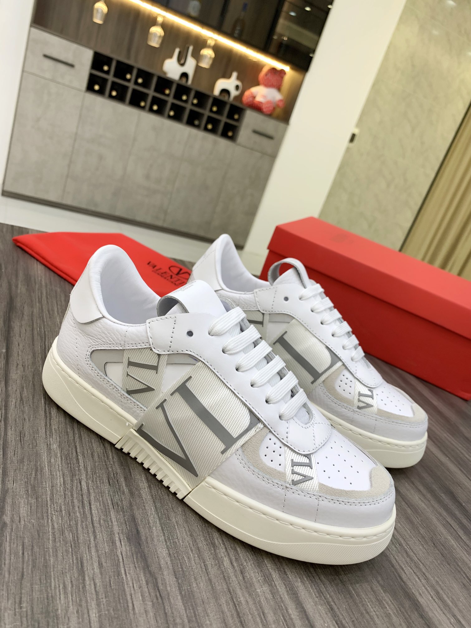 Valentino Garavani VL7N low-top sneakers 12 - vstockx