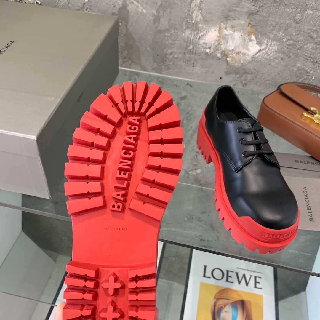 Balenciaga boot women 2 - vstockx