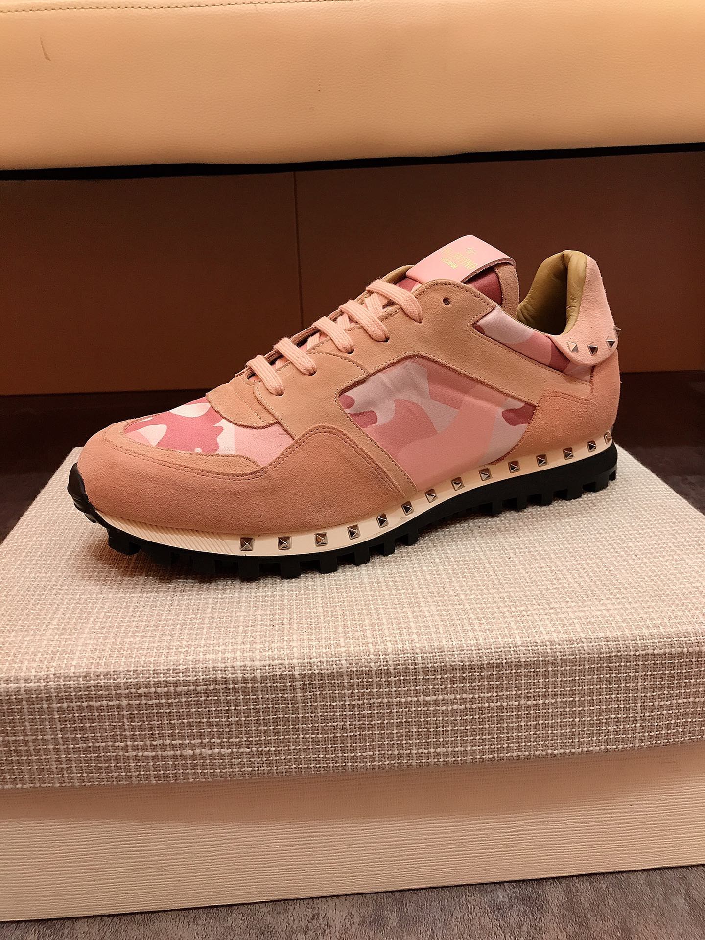 Valentino Garavani Rockrunner camouflage-print sneakers 23 - vstockx