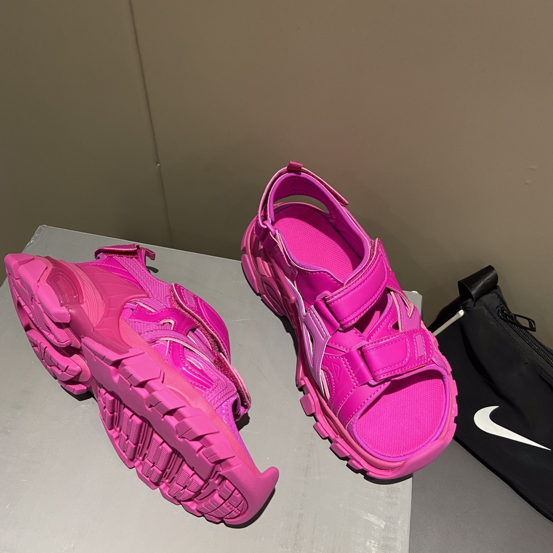 Balenciaga women 7 - vstockx