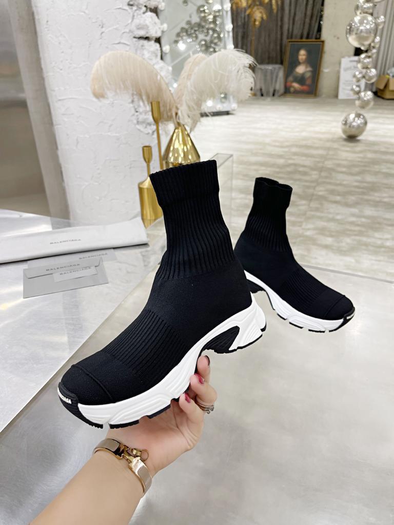 Balenciaga Speed 3.0 Black White - vstockx