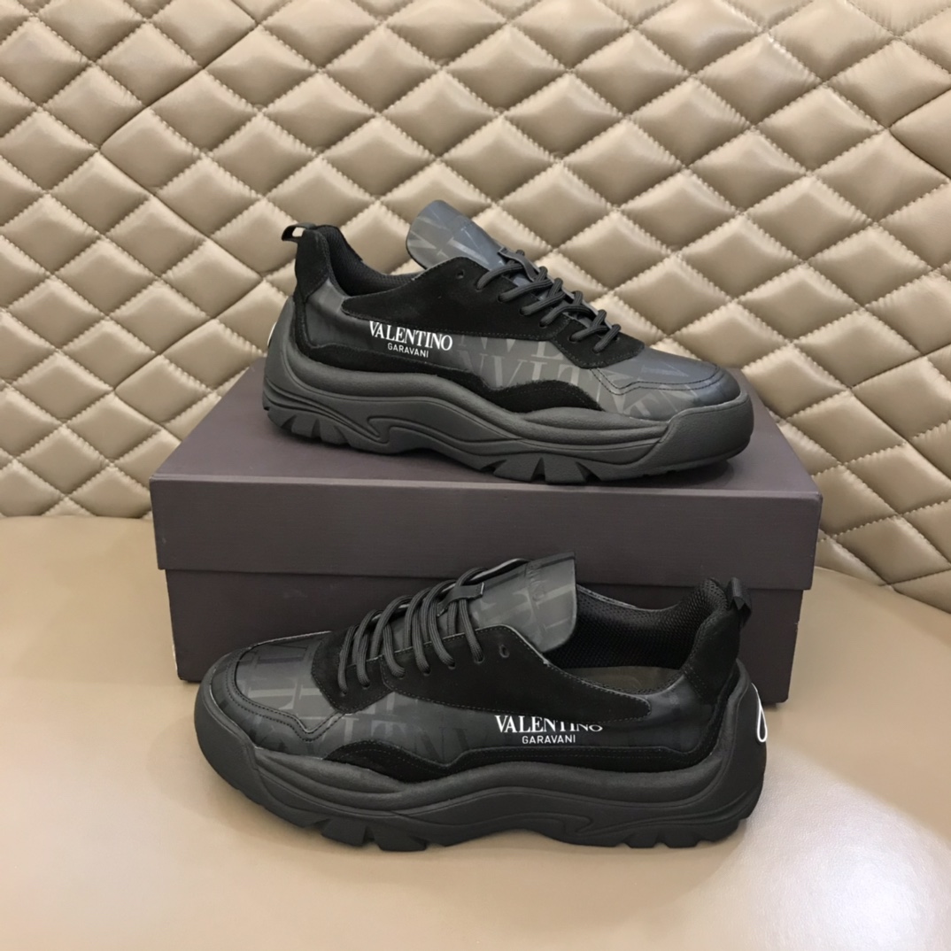 Valentino Garavani Gumboy low-top sneakers 12 - vstockx