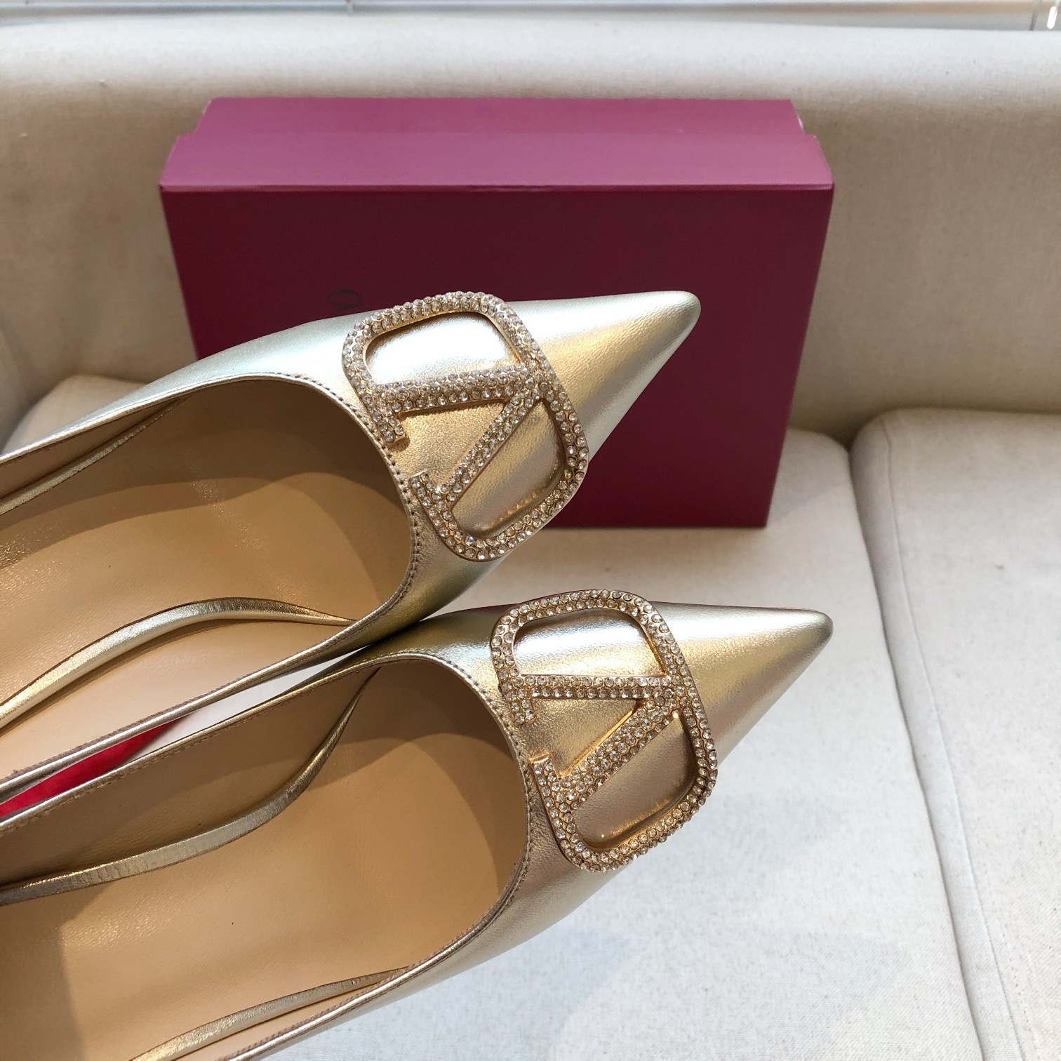 VALENTINO GARAVANI Roman Stud BOOT WOMEN 32 - vstockx