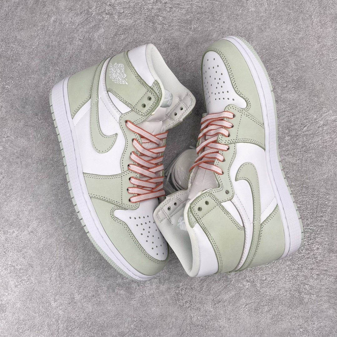 Jordan 1 Retro High OG Seafoam (W) - vstockx