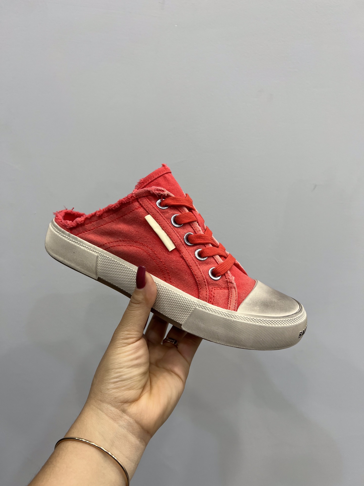 Balenciaga Paris Sneaker 4 - vstockx