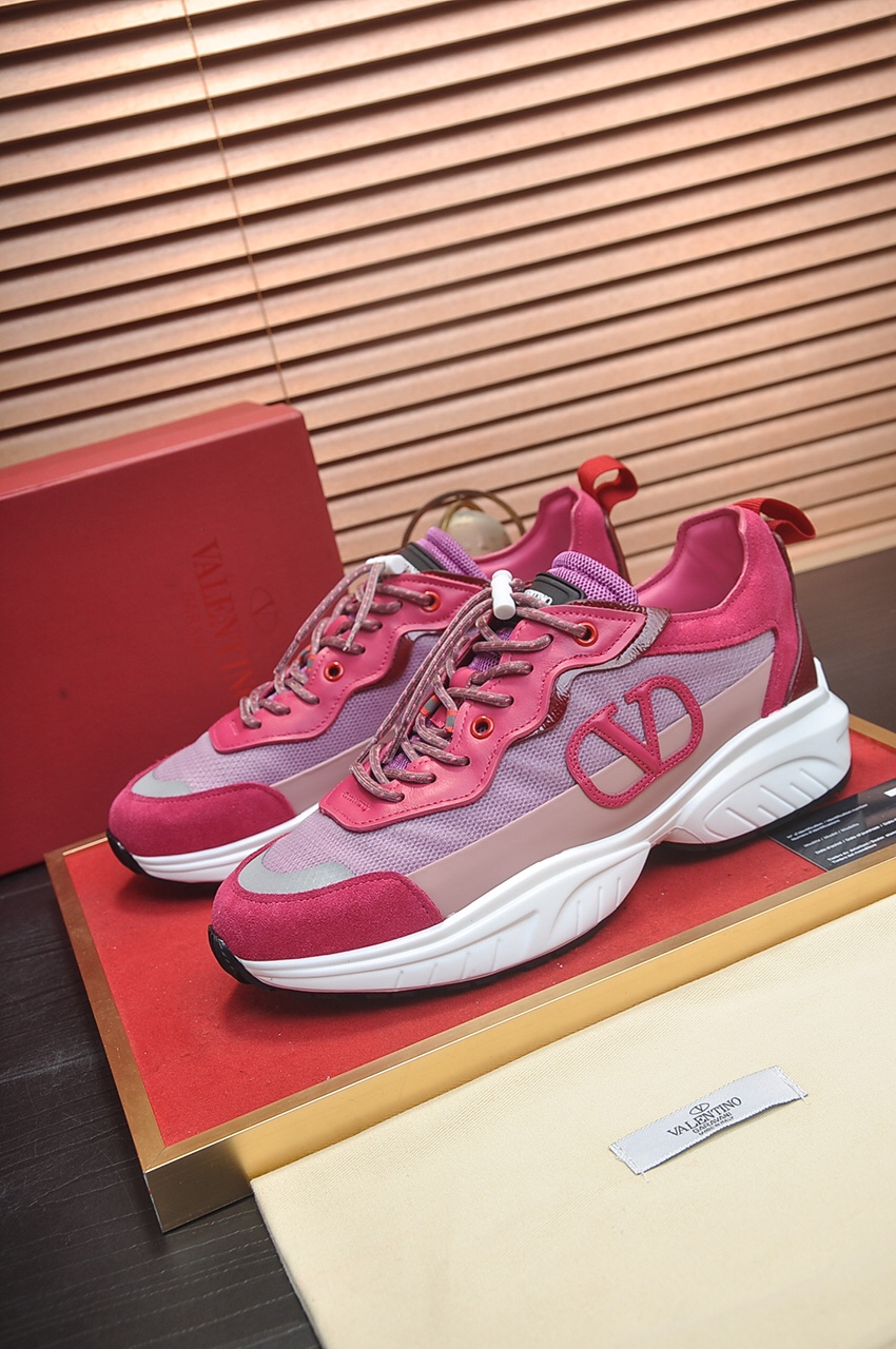 Valentino Garavani Low-top sneakers 16 - vstockx