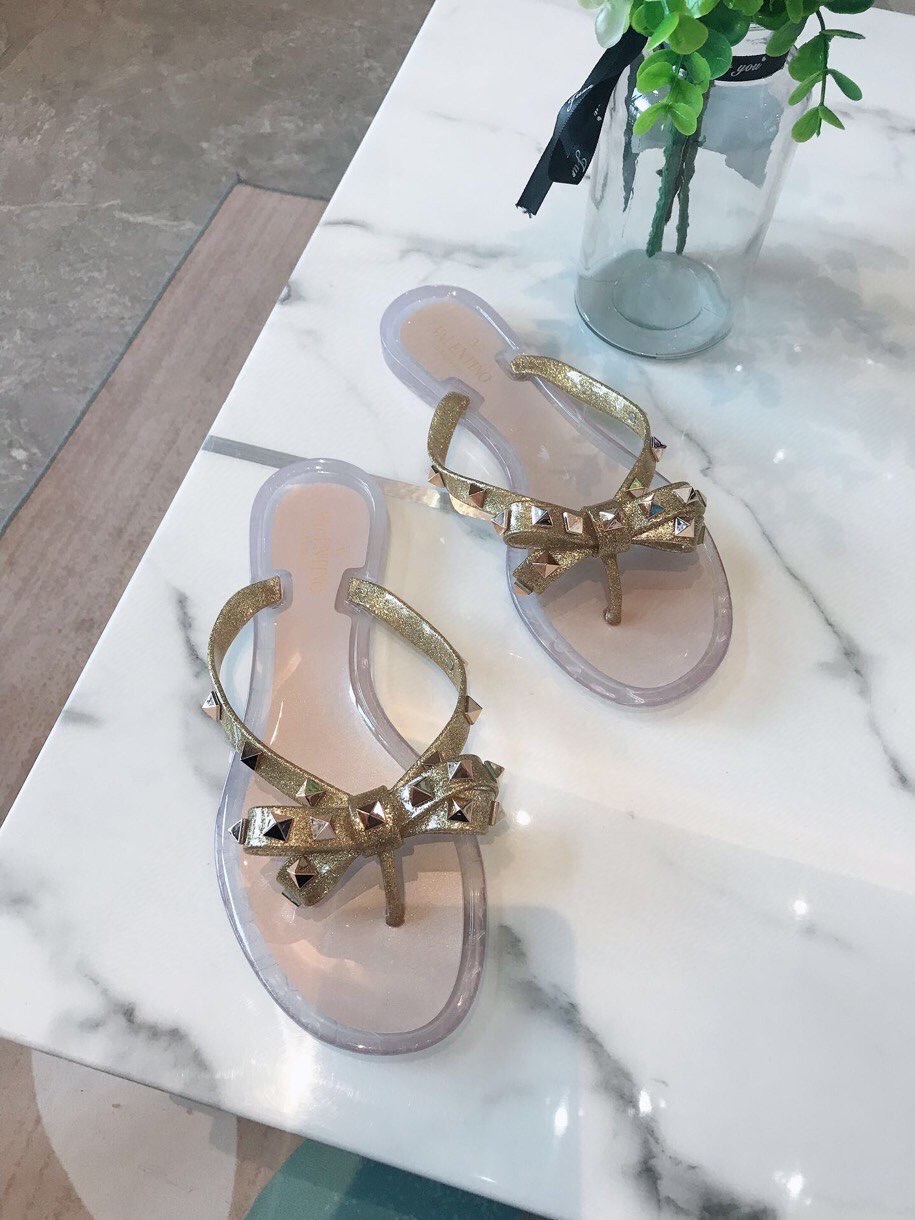 VALENTINO GARAVANI Rockstud WOMEN 35 - vstockx