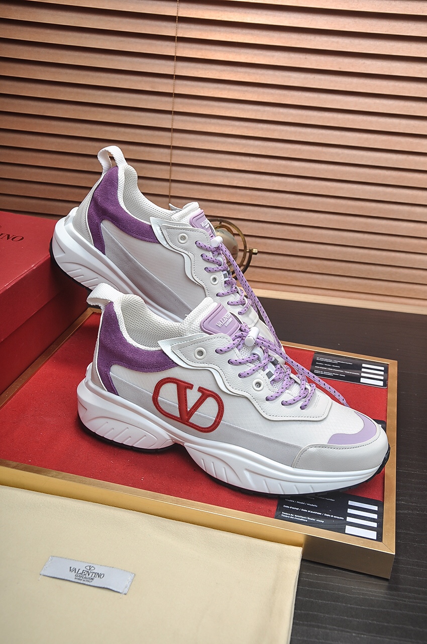 Valentino Garavani Low-top sneakers 19 - vstockx