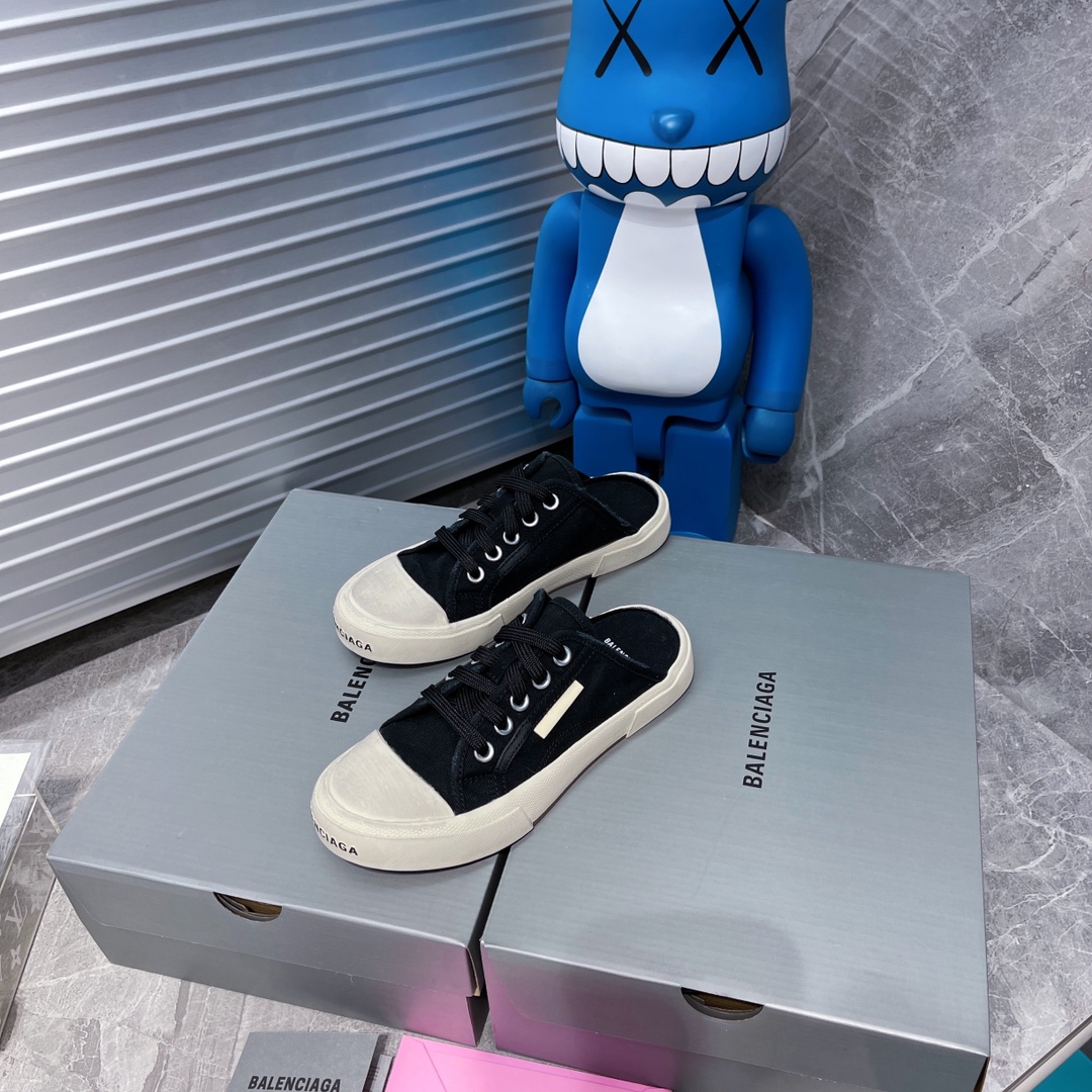 Balenciaga Paris Sneaker 2 - vstockx