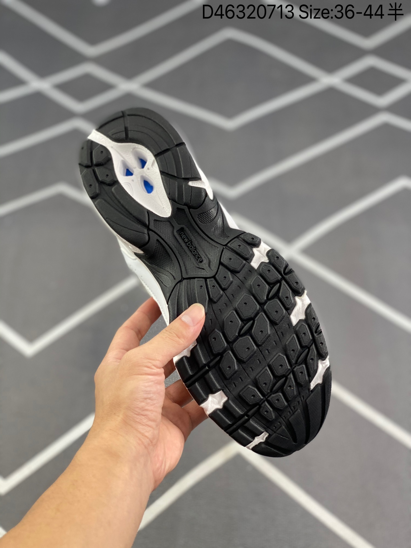 New Balance 530 White Black Details - vstockx
