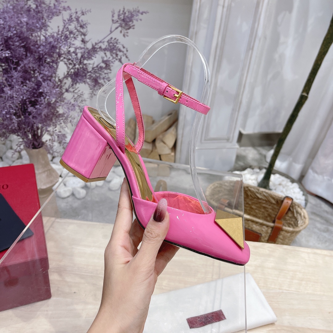 VALENTINO GARAVANI Roman Stud WOMEN 17 - vstockx