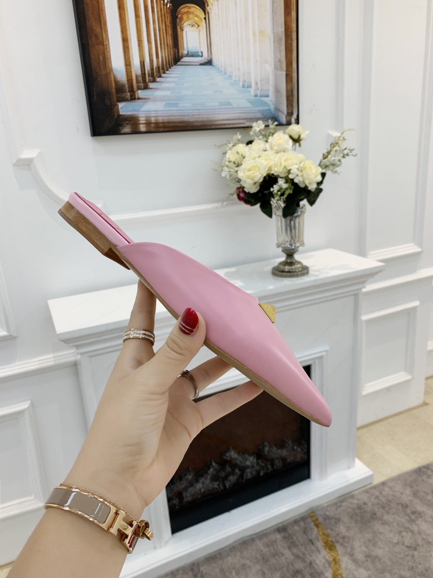 Valentino Garavani Flat sandals Women 12 - vstockx