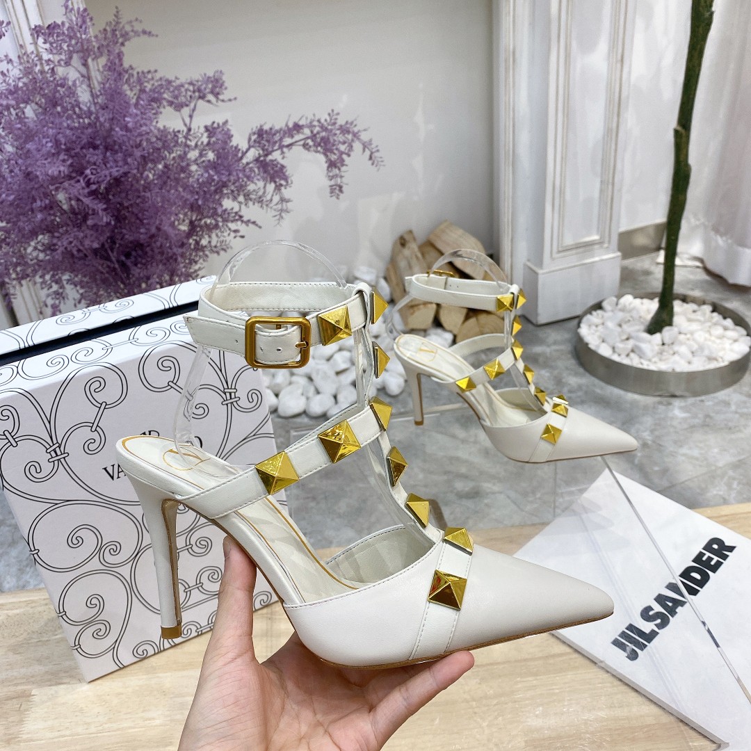 VALENTINO GARAVANI ROMAN STUD WOMEN 12 - vstockx