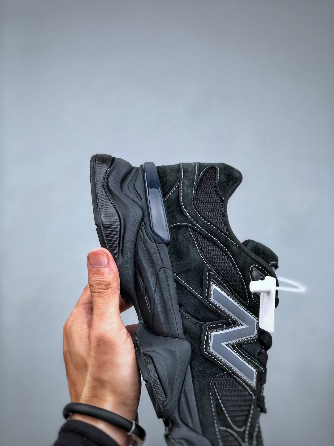 New Balance 9060 Triple Black - vstockx
