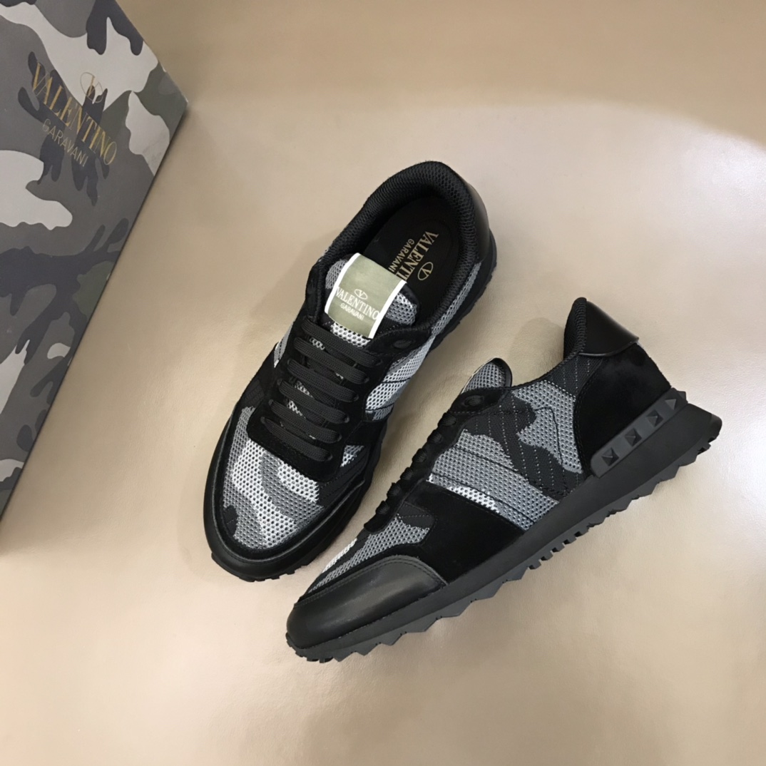 Valentino Garavani Rockstud Rockrunner 26 - vstockx