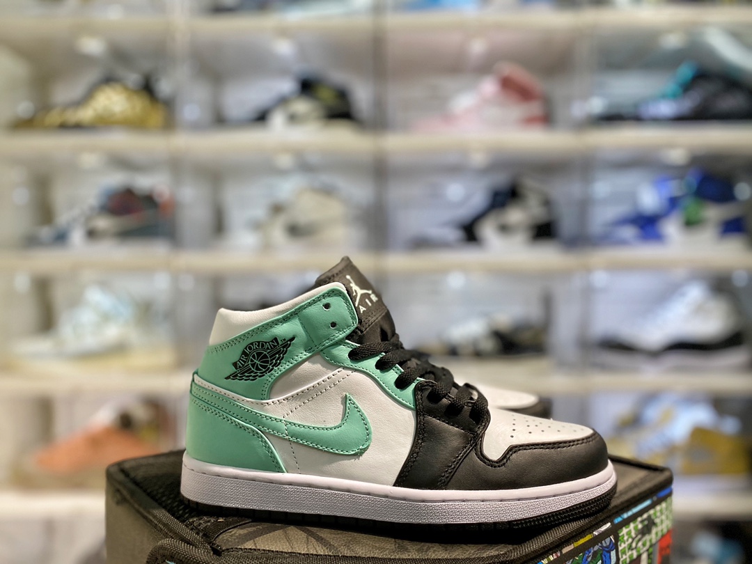 Jordan 1 Mid Tropical Twist Igloo - vstockx