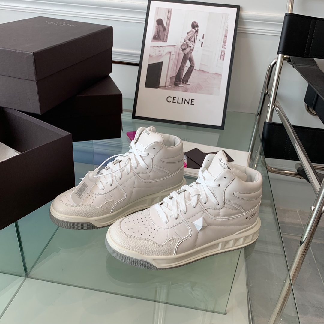 VALENTINO GARAVANI ONE STUD SNEAKER 6 - vstockx