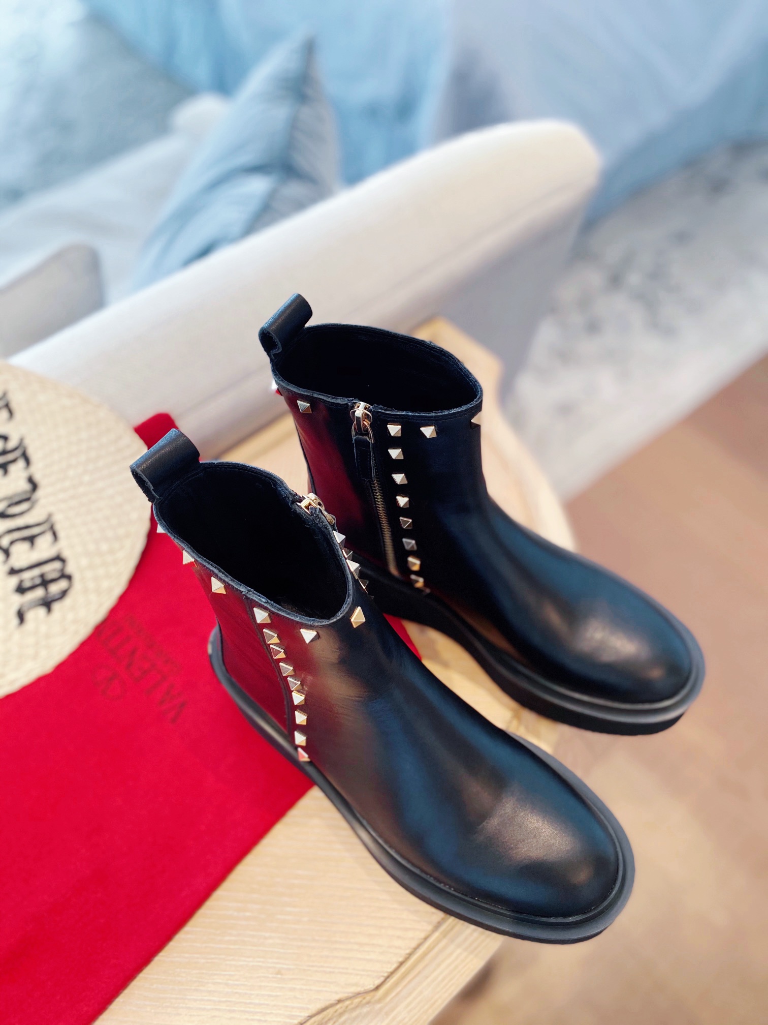 VALENTINO GARAVANI Roman Stud WOMEN 23 - vstockx