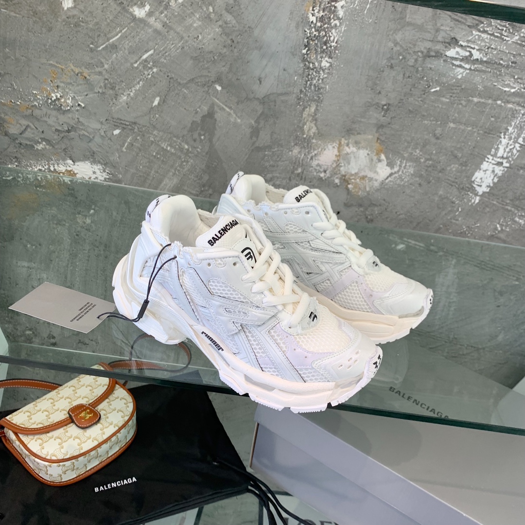 Balenciaga Runner sneaker 7 - vstockx