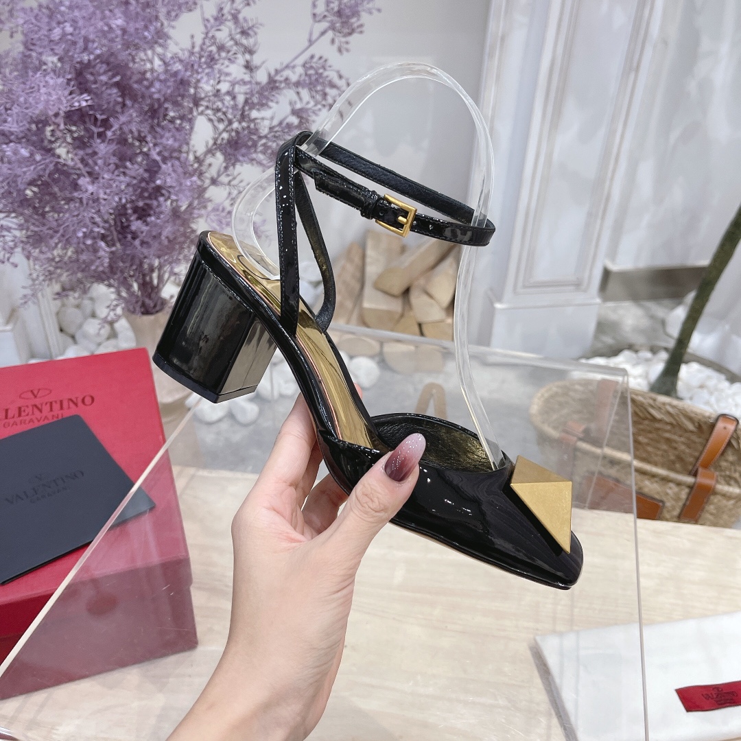 VALENTINO GARAVANI Roman Stud WOMEN 17 - vstockx