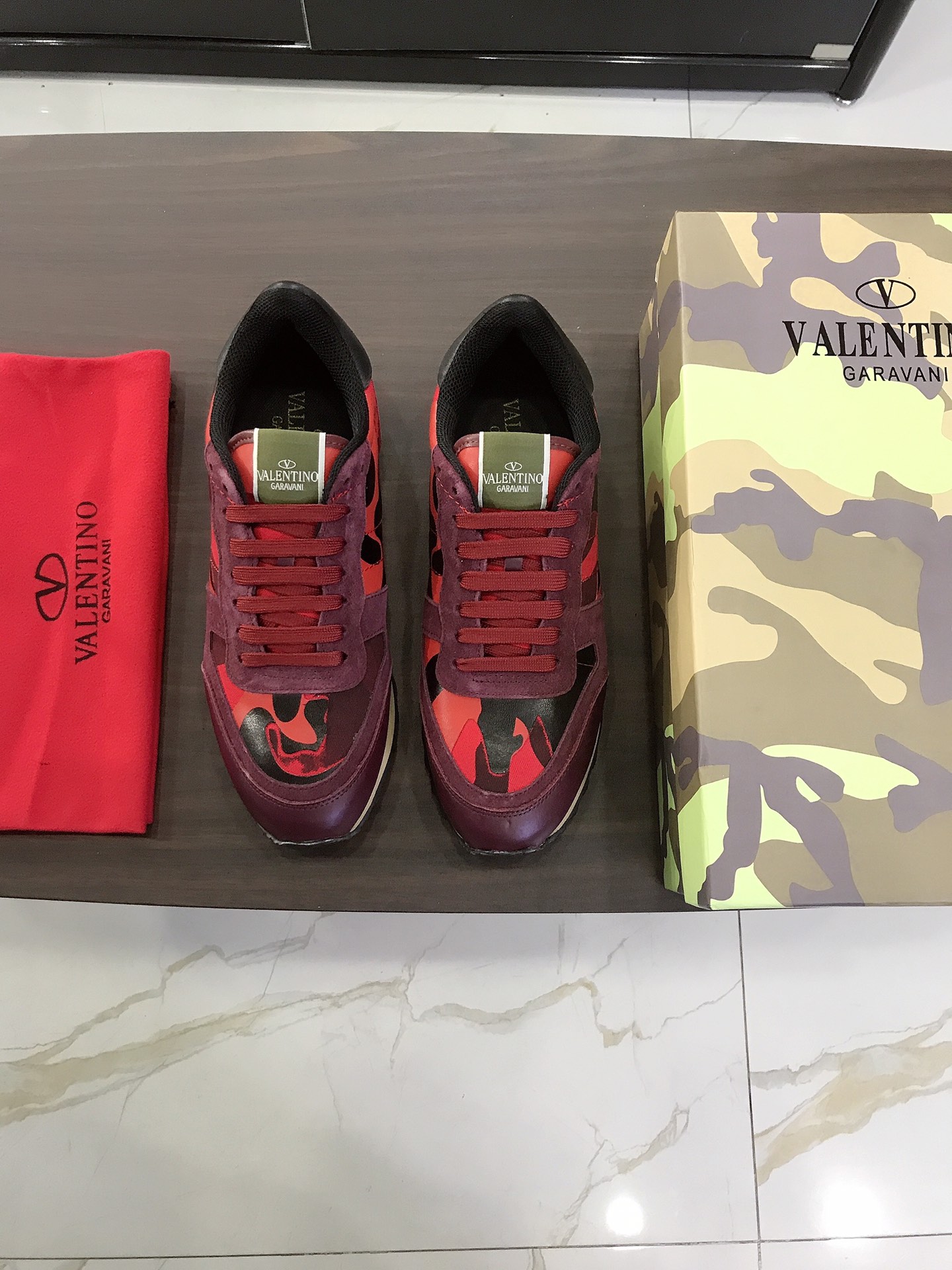 Valentino Garavani Rockrunner camouflage-print sneakers 1 - vstockx