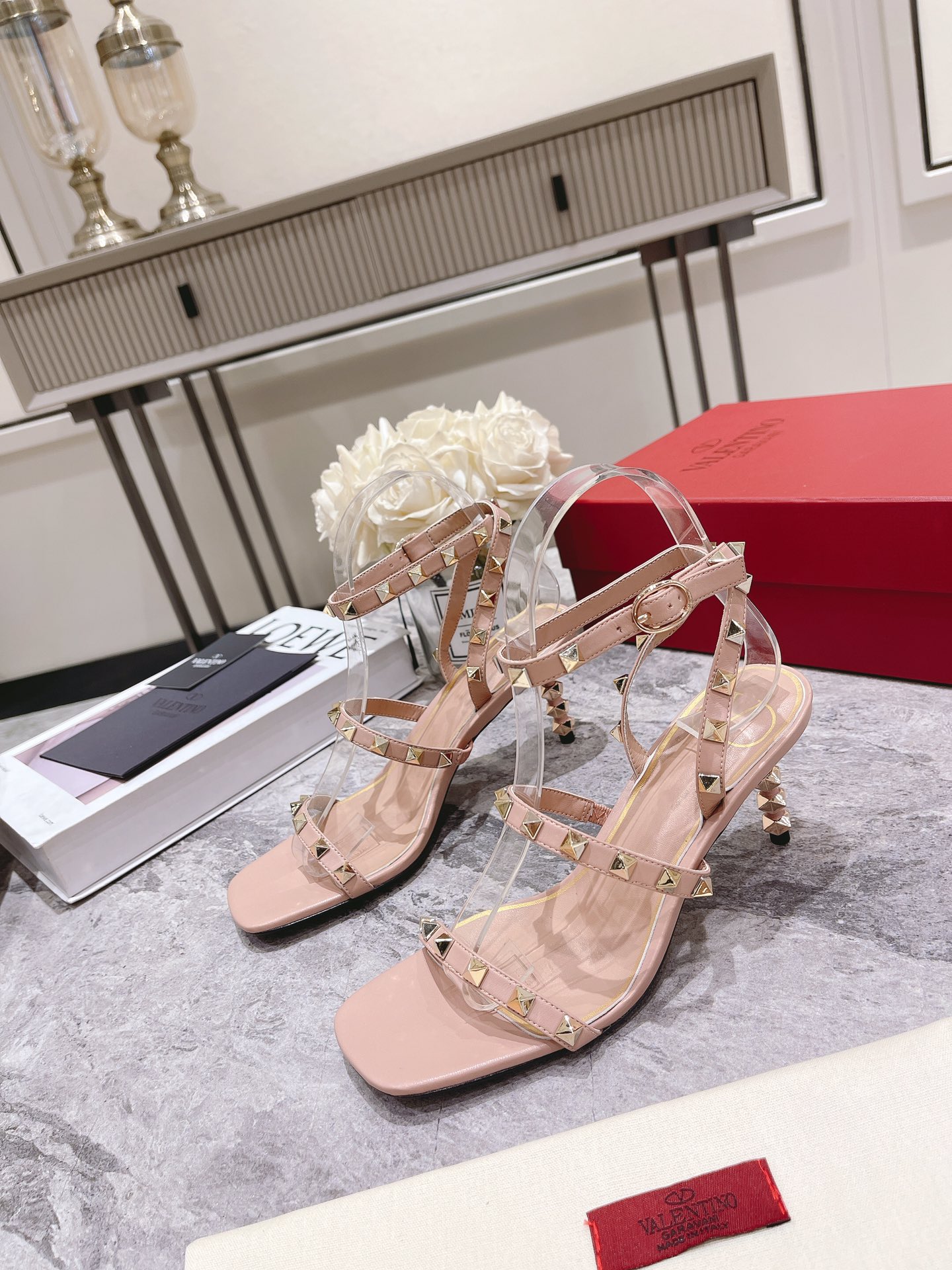 VALENTINO GARAVANI Rockstud WOMEN 4 - vstockx