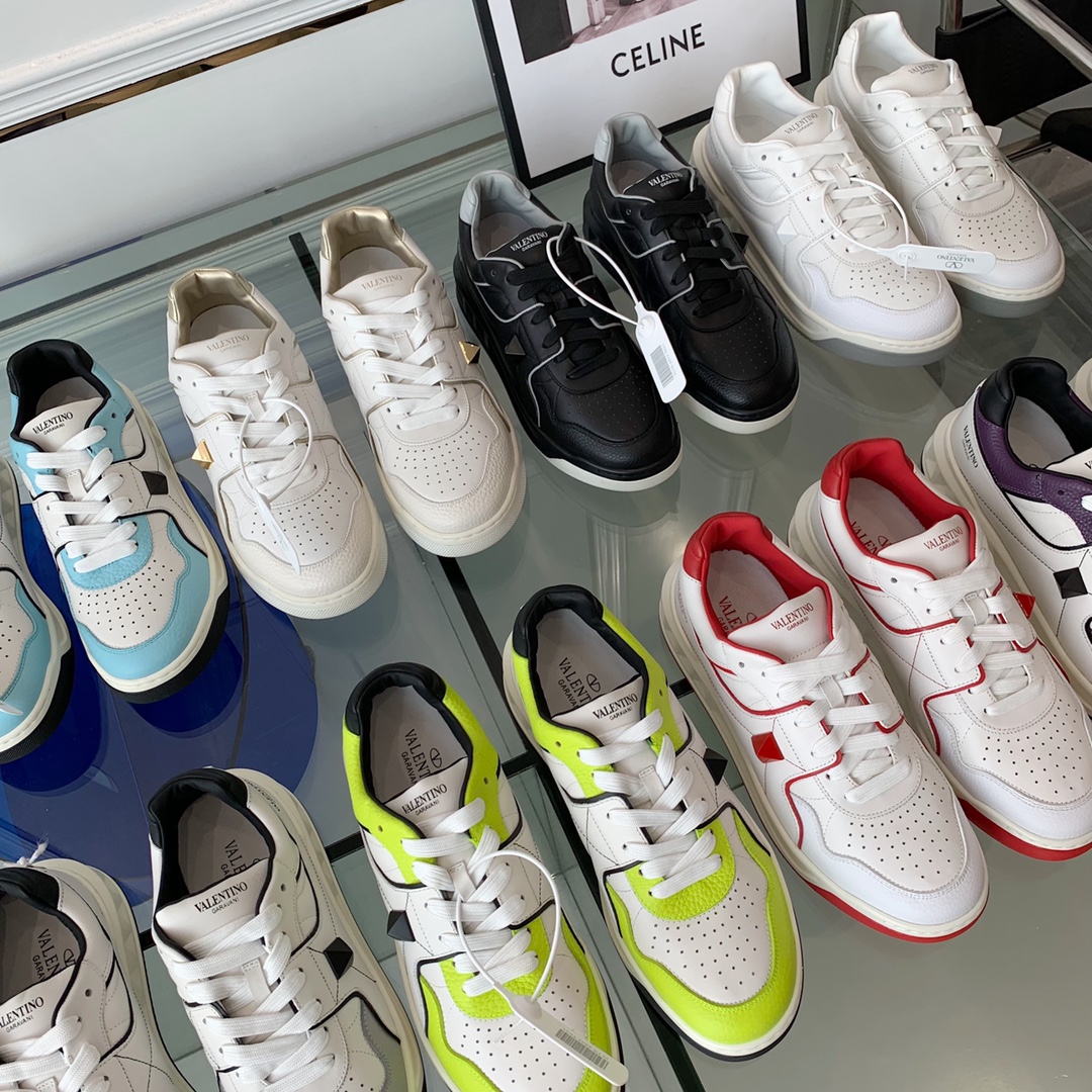 VALENTINO GARAVANI ONE STUD SNEAKER 5 - vstockx