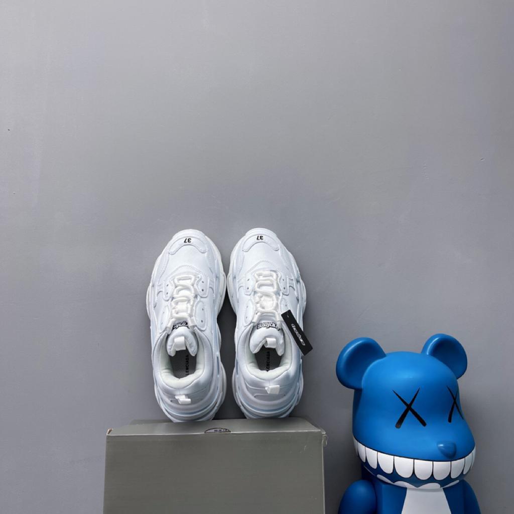 Balenciaga Triple S Triple White - vstockx