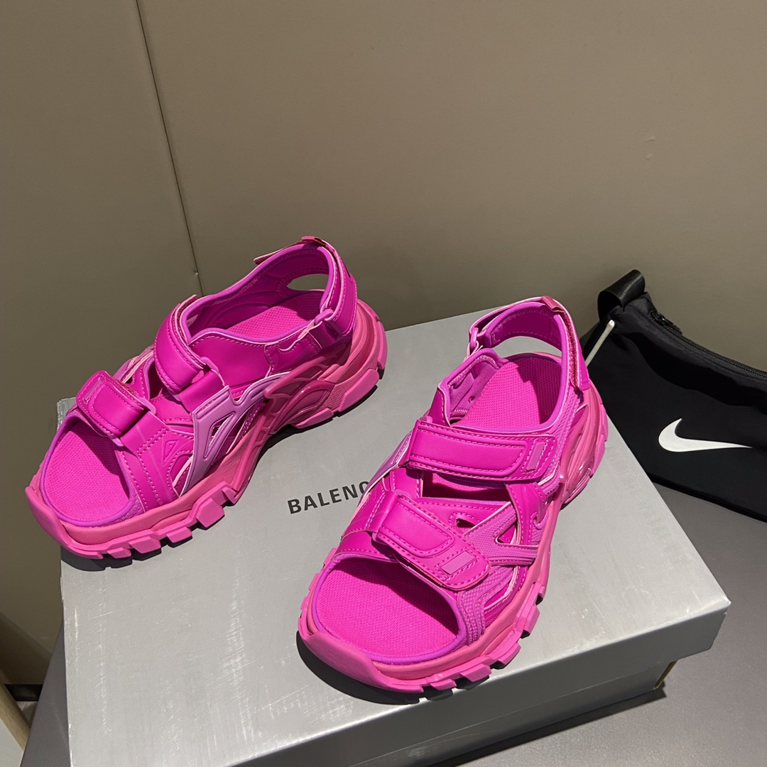 Balenciaga women 7 - vstockx