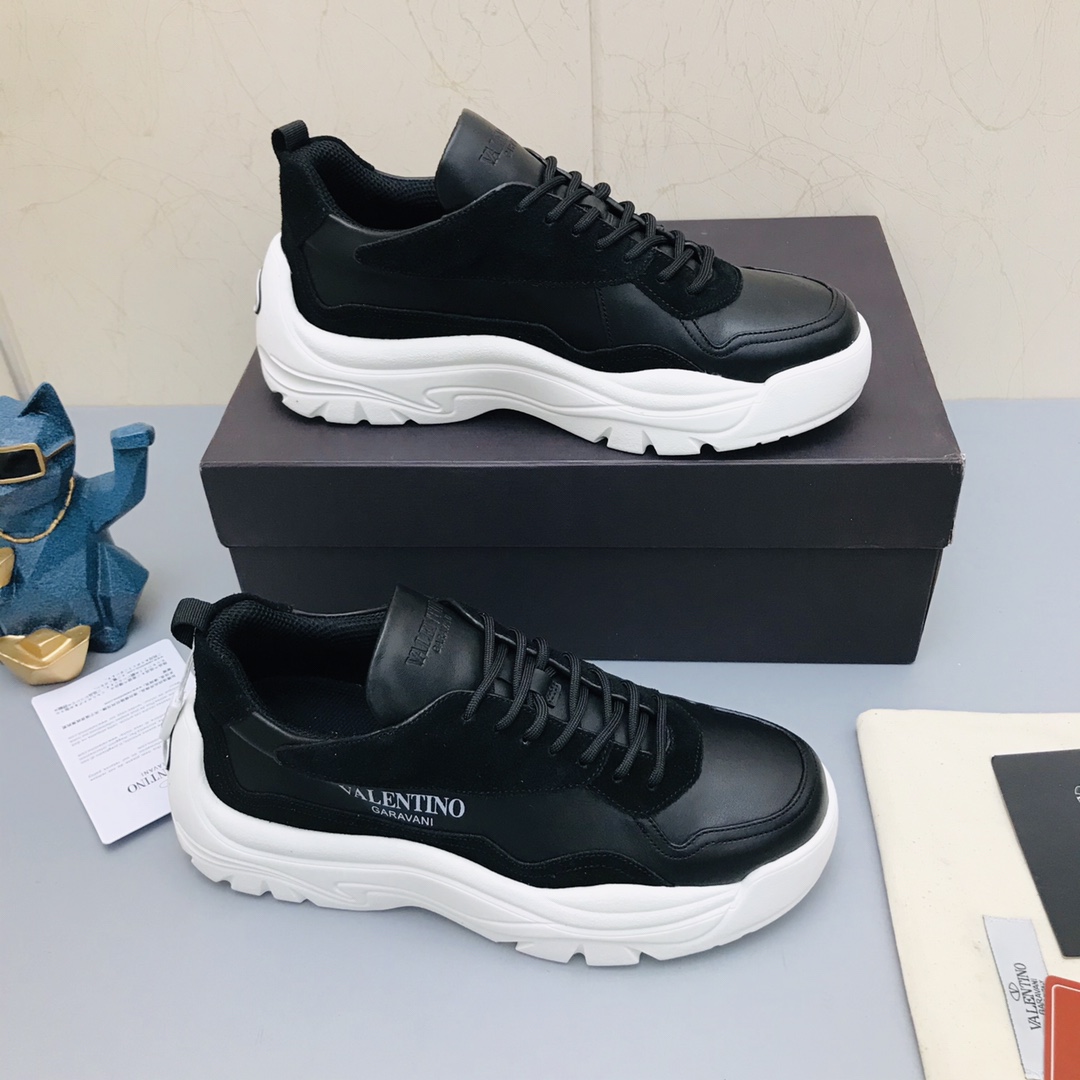 Valentino Garavani Gumboy low-top sneakers 17 - vstockx