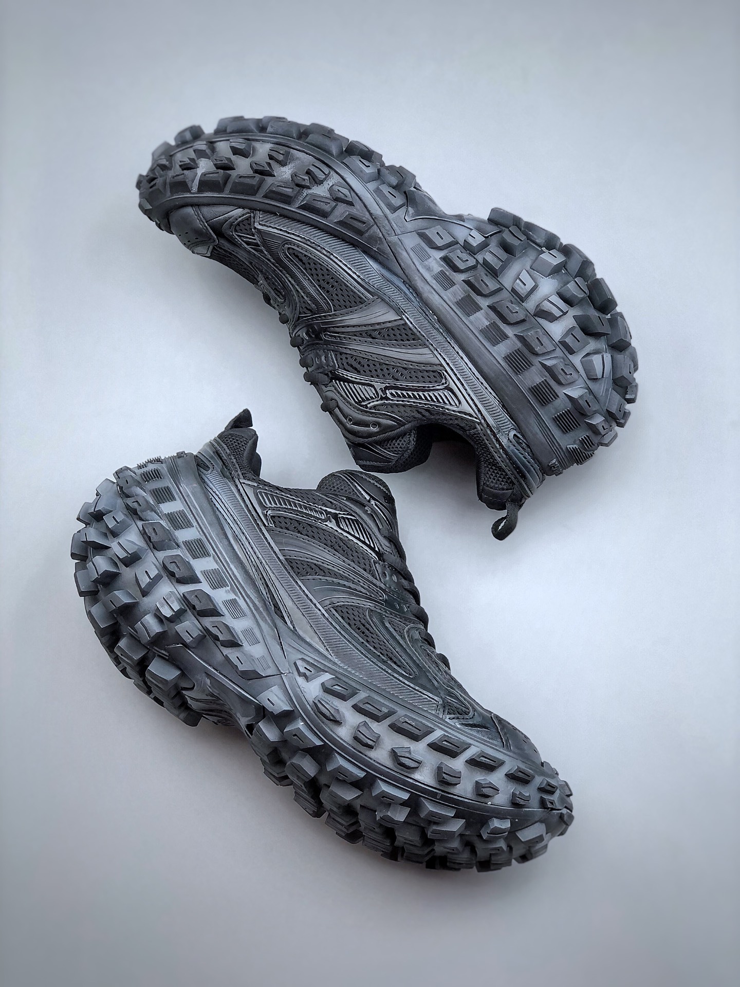 Balenciaga Defender Black - vstockx