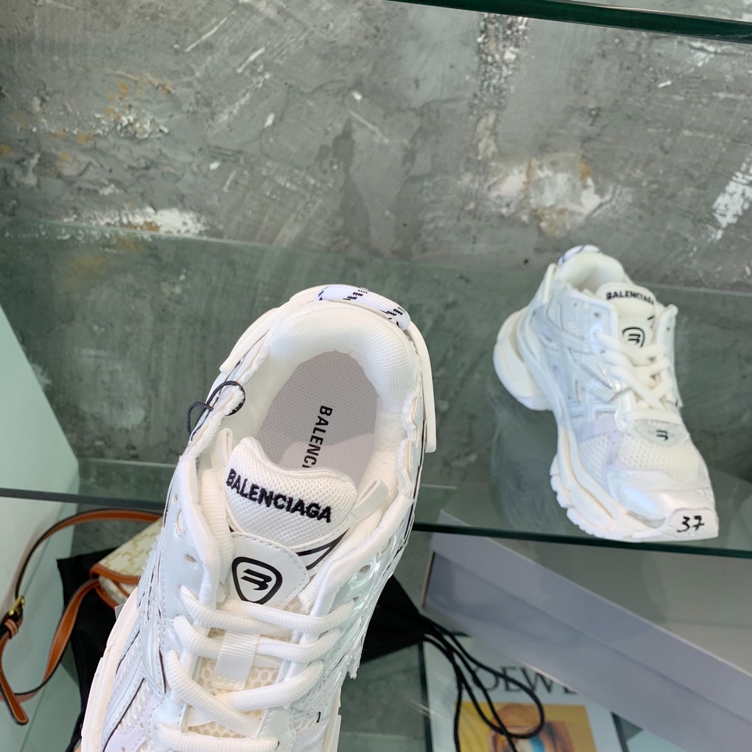 Balenciaga Runner sneaker 7 - vstockx