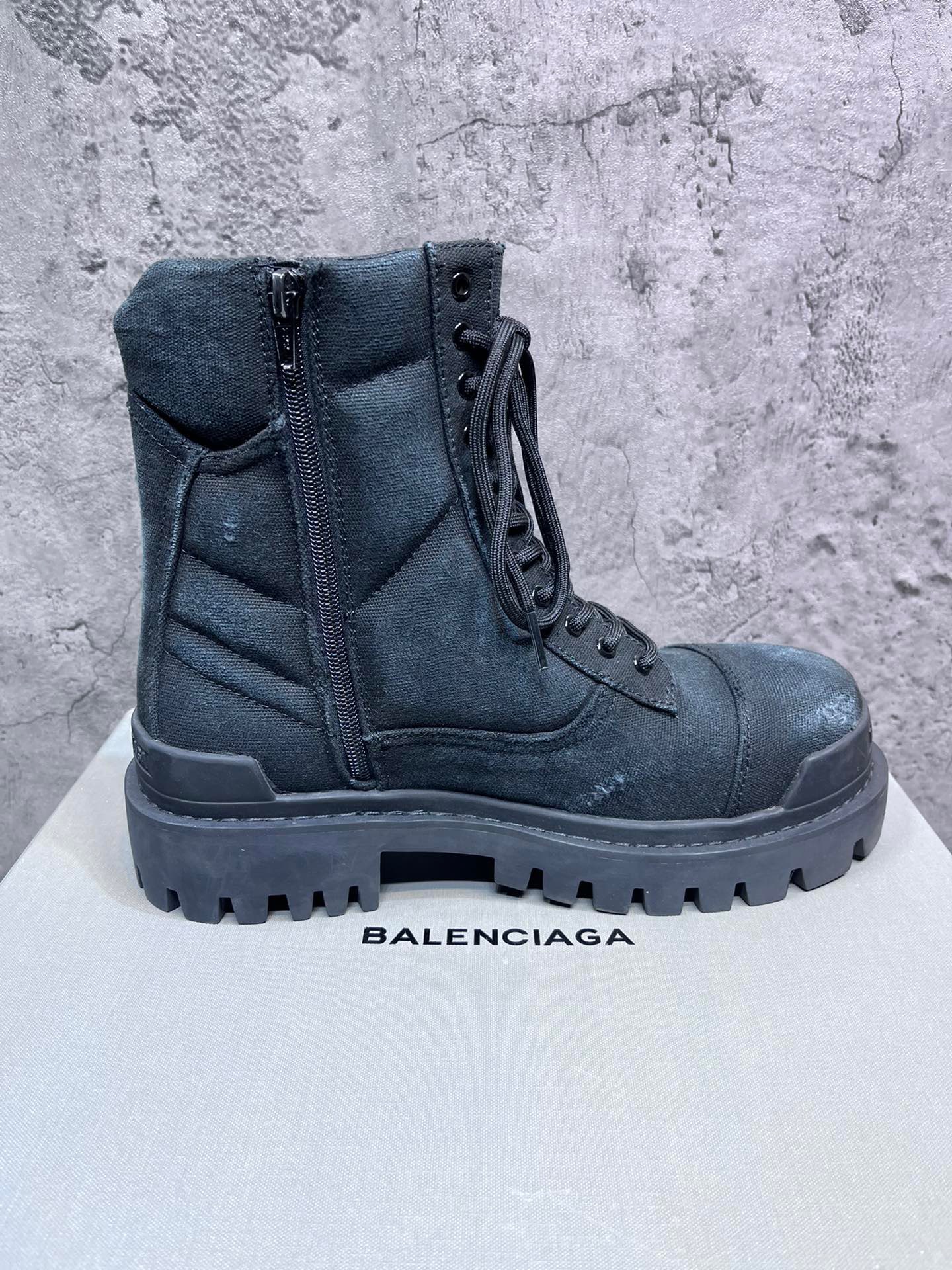 Balenciaga Combat Strike Canvas Combat Boots In Black Cotton - vstockx