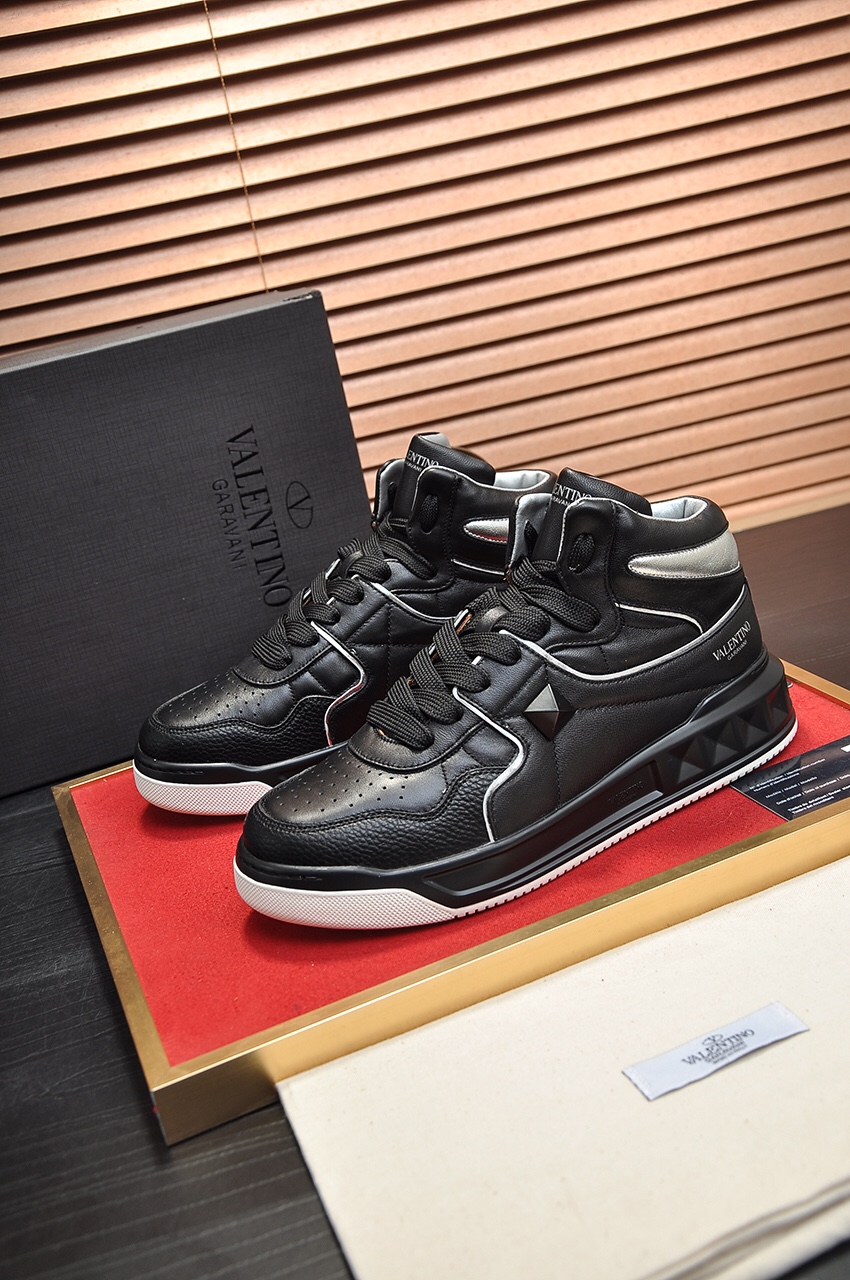 Valentino Garavani One Stud high-top sneakers 1 - vstockx