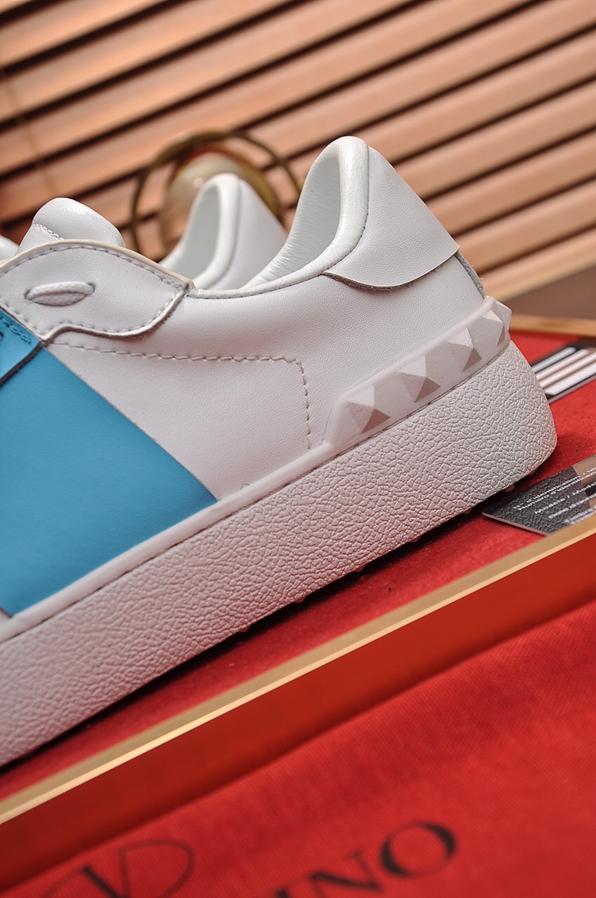 Valentino Garavani Rockstud Untitled calfskin sneaker 27 - vstockx