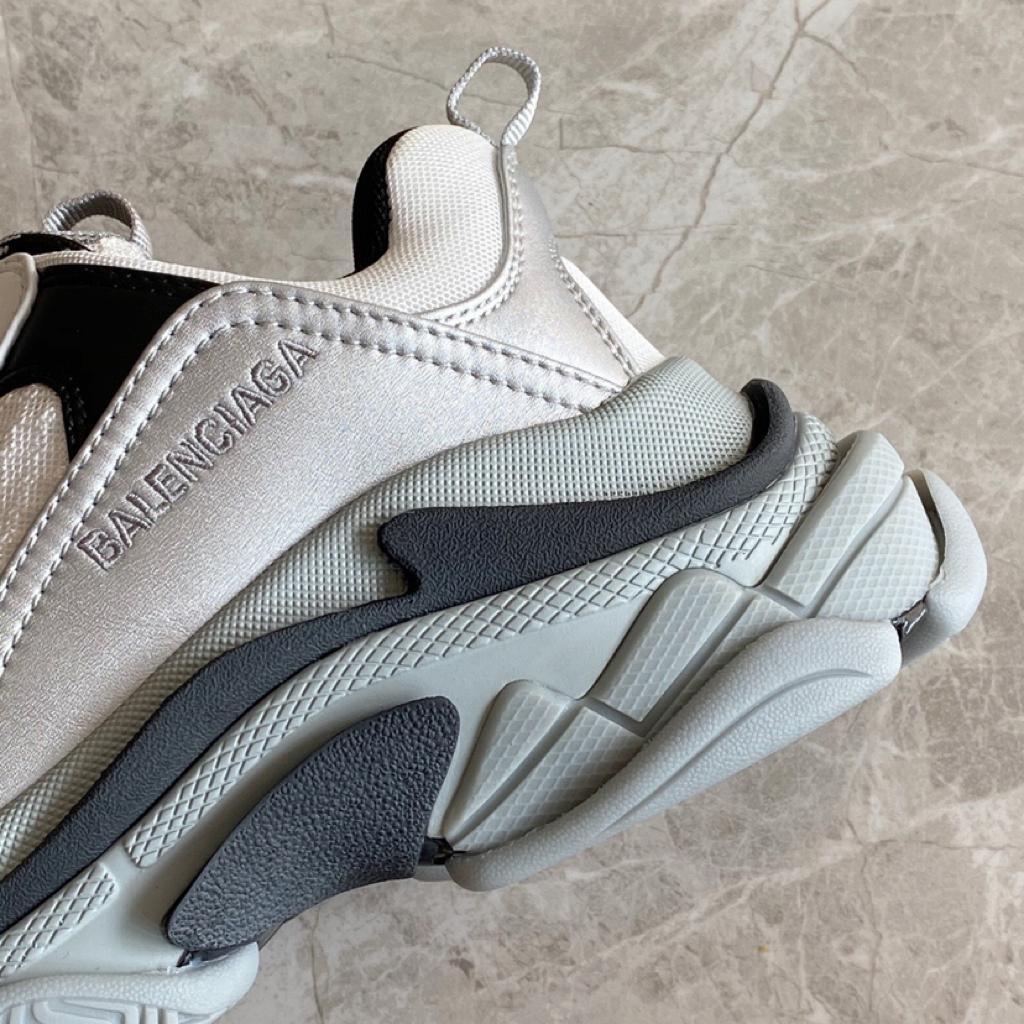 Balenciaga Triple S Grey Metallic - vstockx