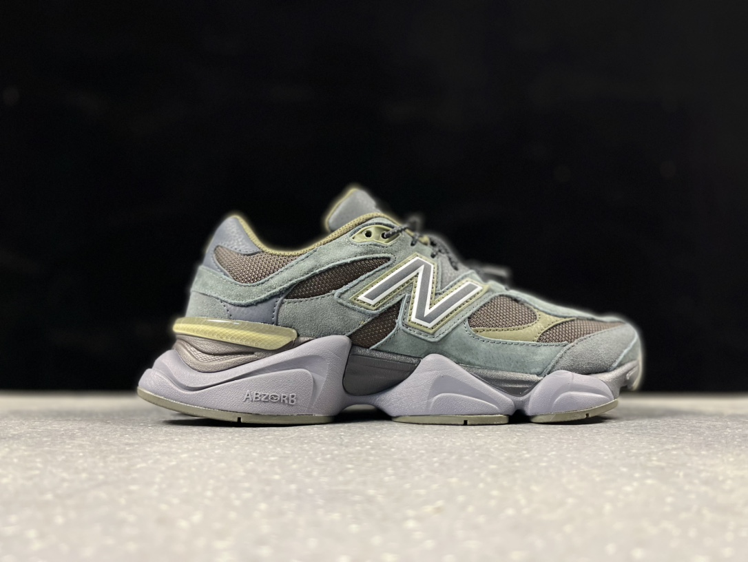 New Balance 9060 Blacktop Dark Moss - vstockx