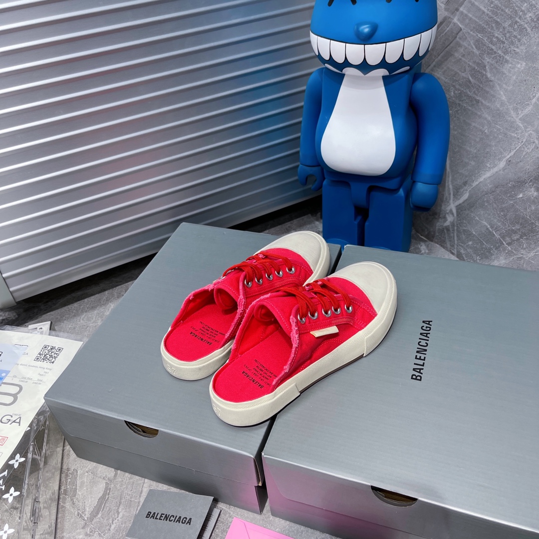 Balenciaga Paris Sneaker 2 - vstockx