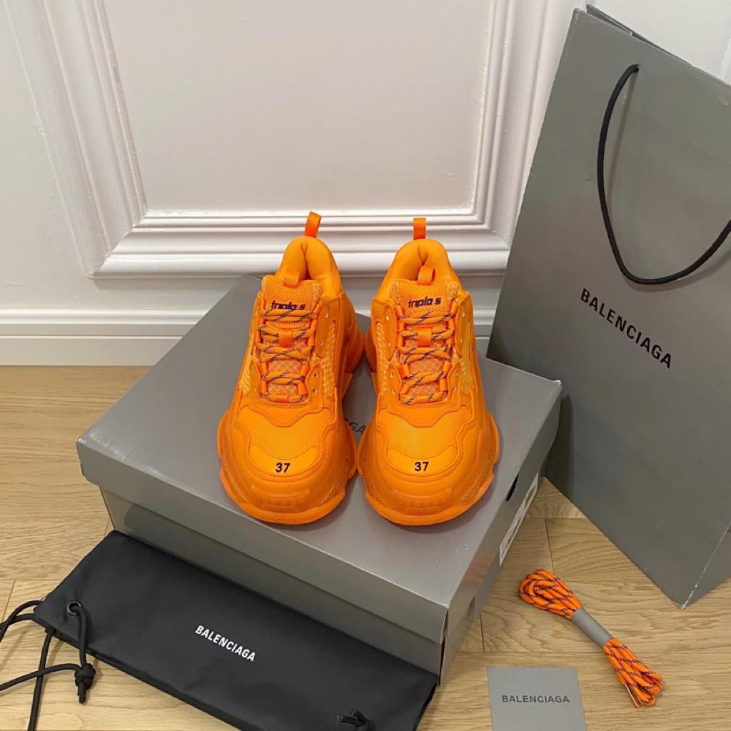 Balenciaga Triple S Clear Sole Orange - vstockx