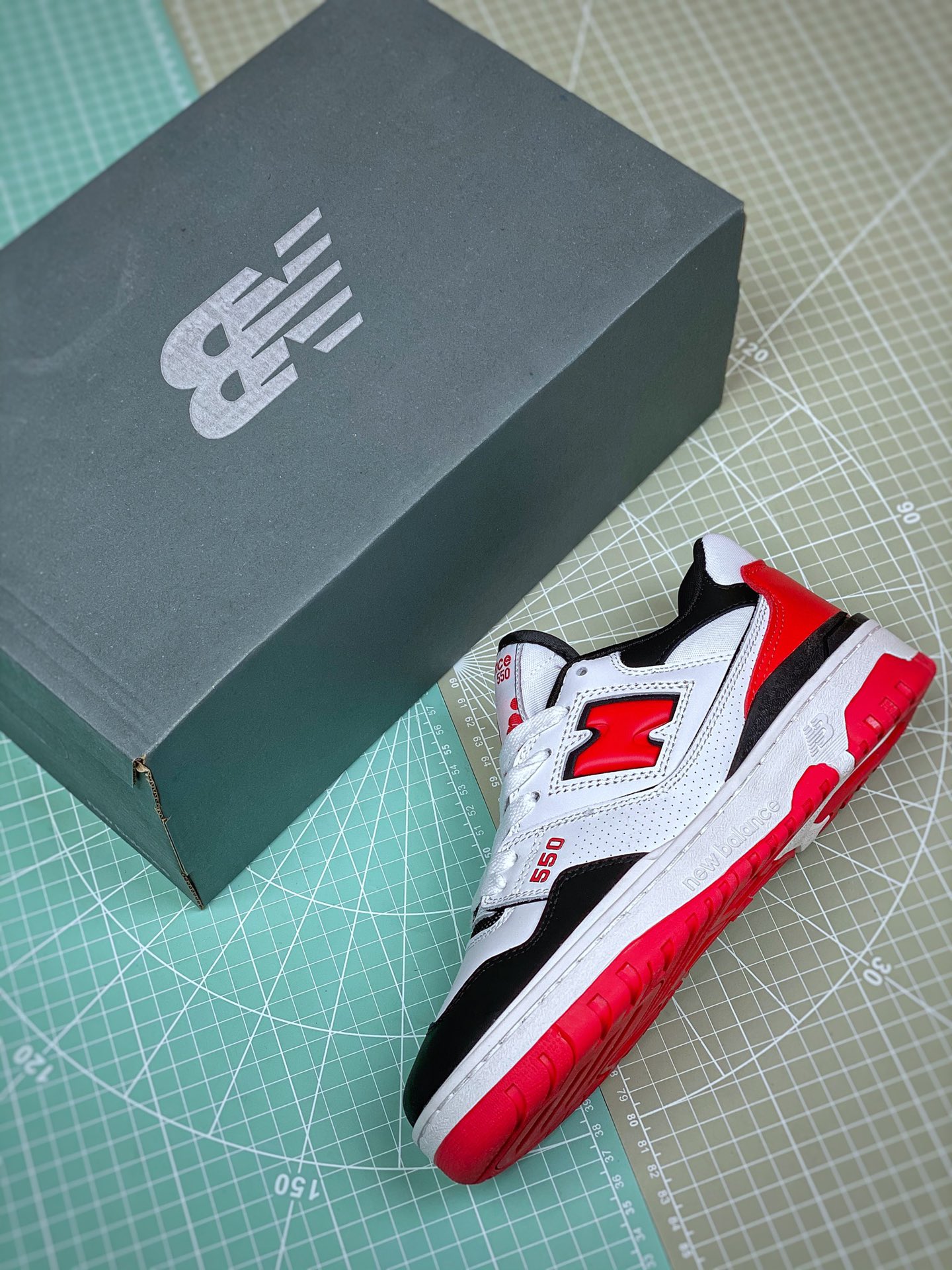 New Balance 550 White Red Black - vstockx