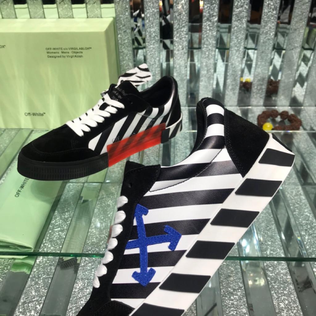 OFF-WHITE Vulc Low Black Blue Arrow - vstockx
